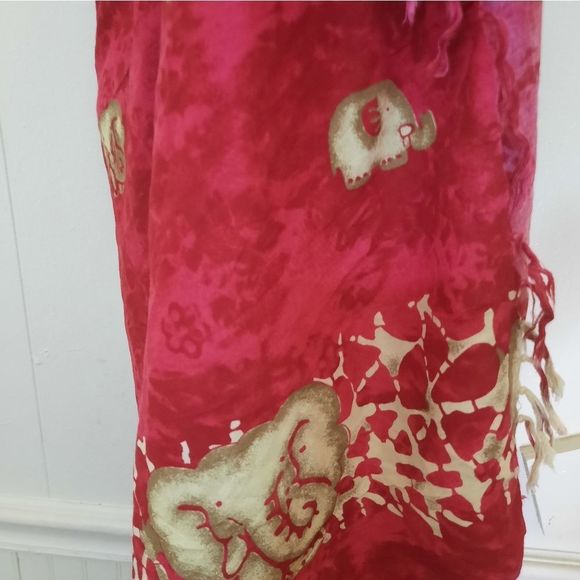 Red elephant swim sharonge - Picture 3 of 7